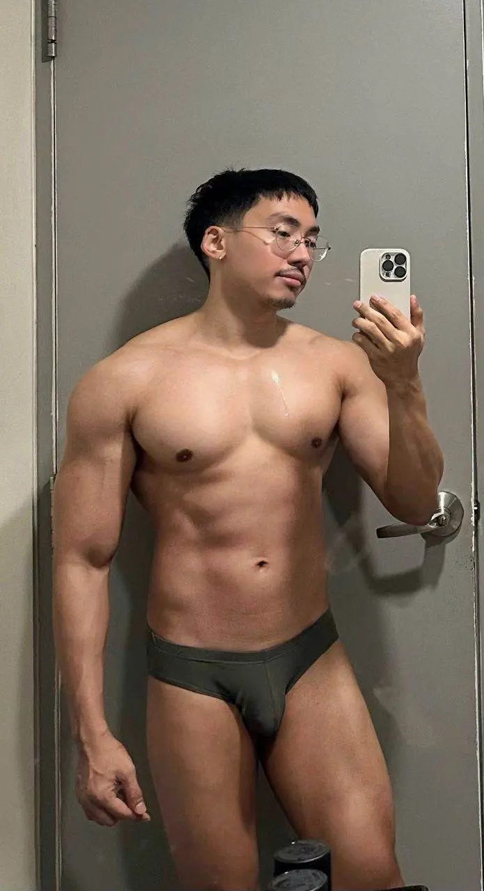 หล่อแห่งชาติ ฟิลิปปินส์ 10.10.