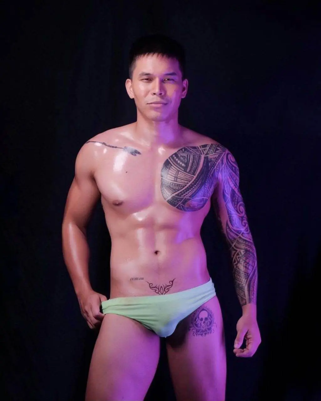 บ่าวไทบ้าน เมืองอุบลราชธานี.