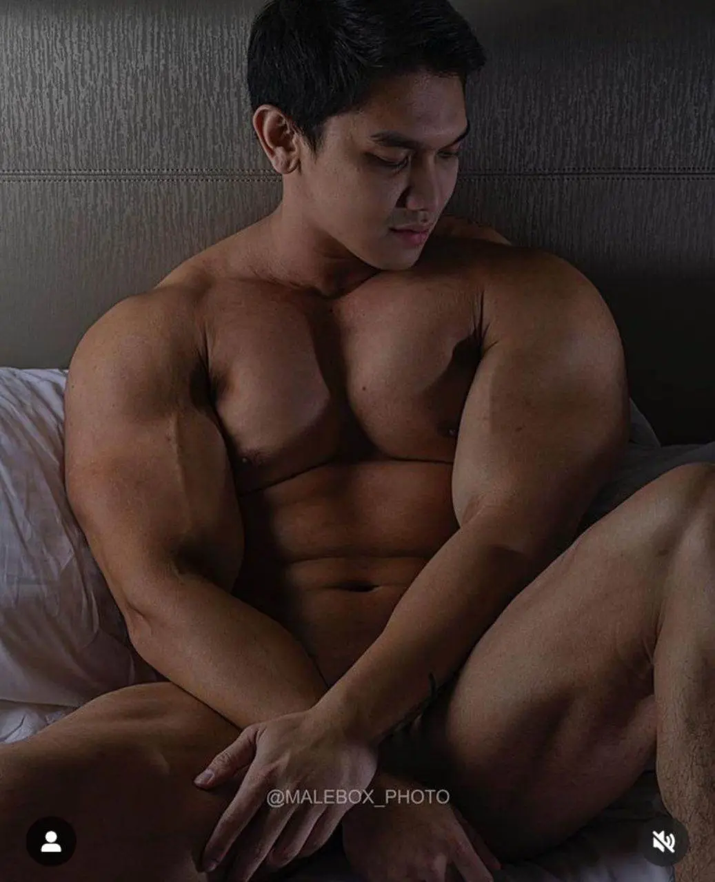 หล่อกล้ามปู จาก ฟิลิปปินส์.