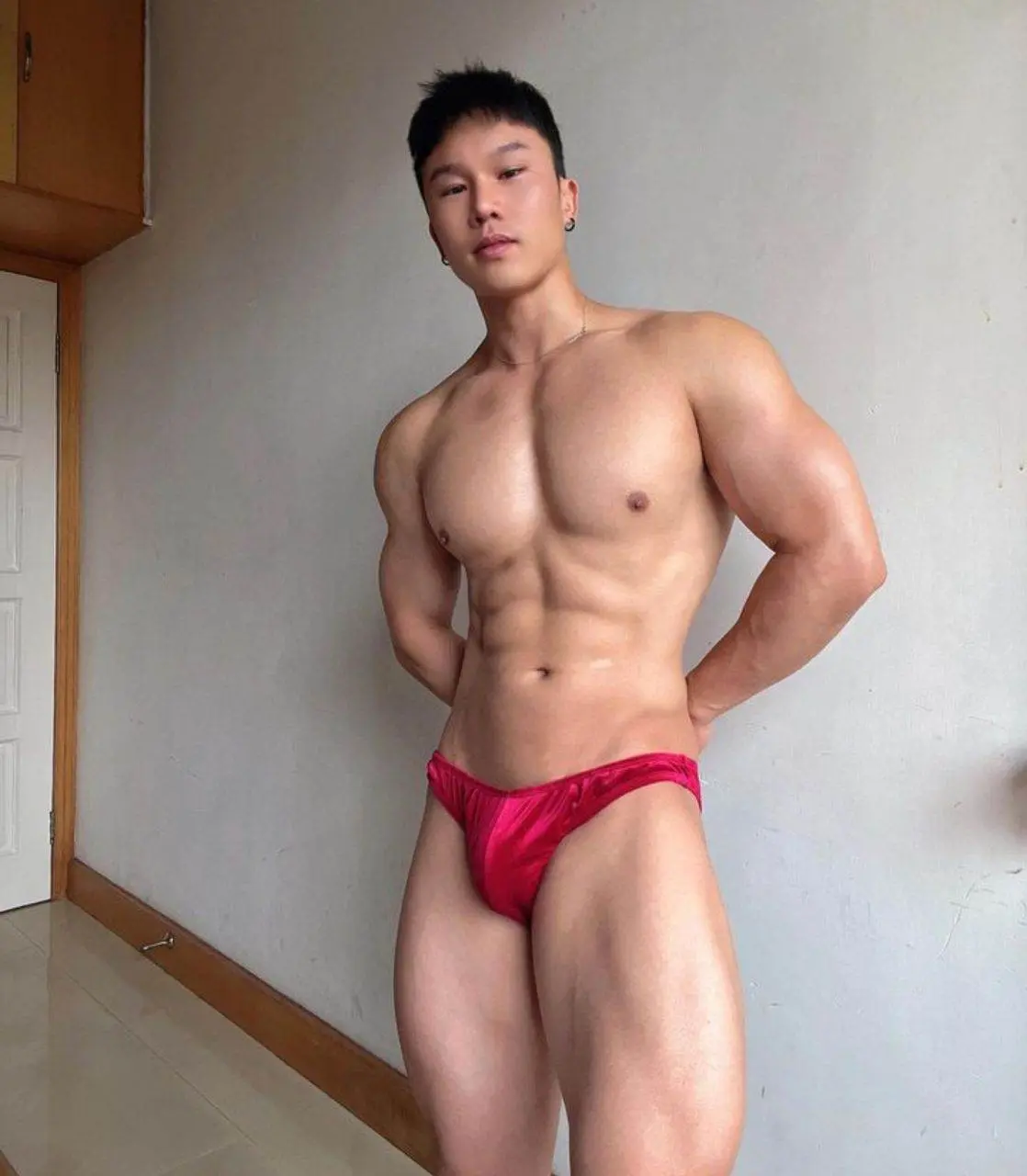 ตี๋จีน หุ่นแซ่บ.หลิวเหล่ย.