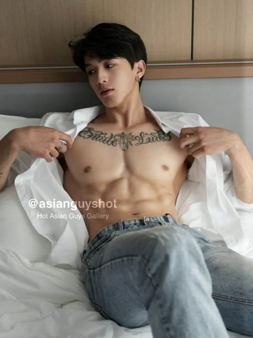 นายแบบ นิตยสารREPOST for more!