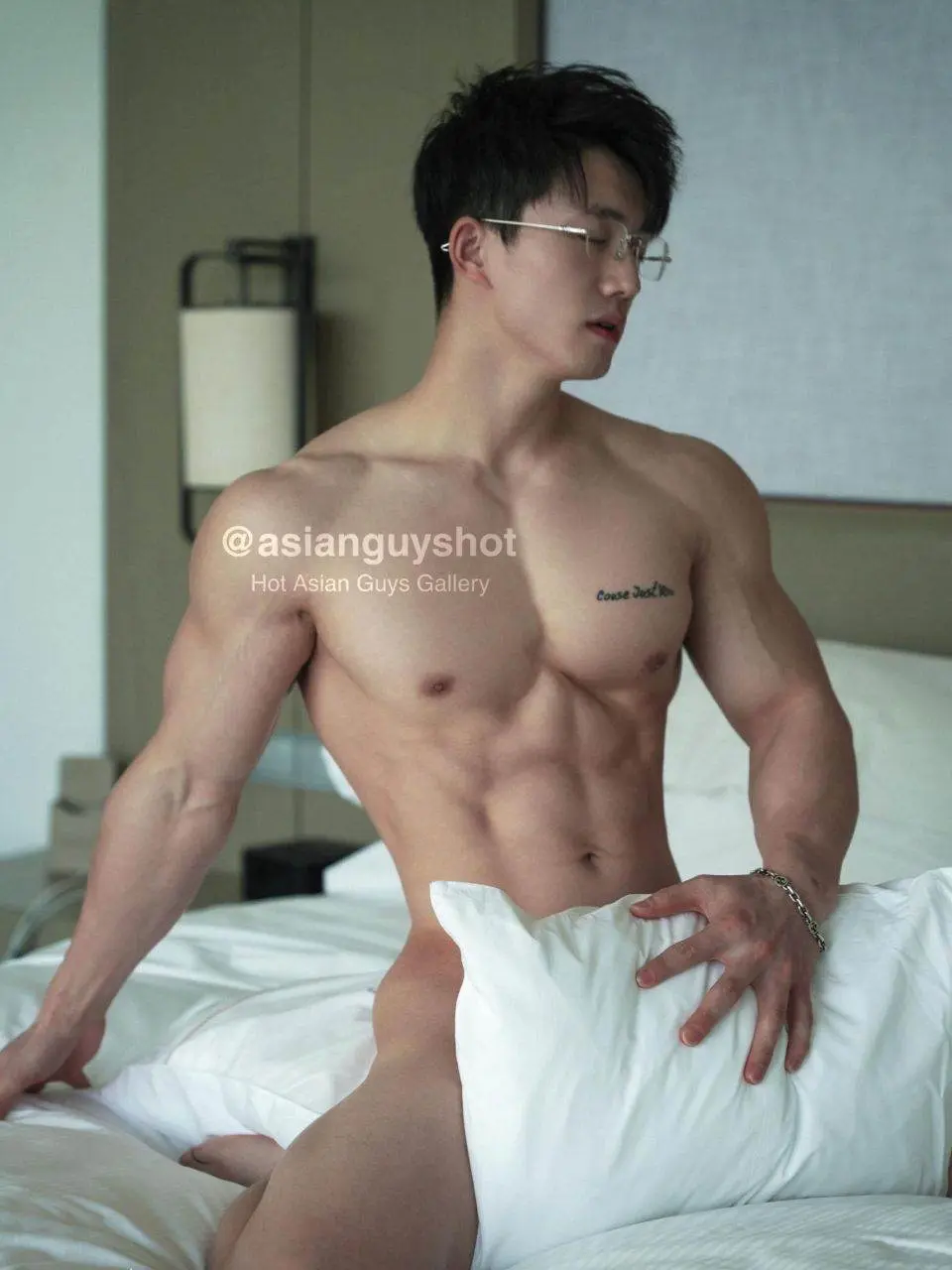 นายแบบ นิตยสารREPOST for more!