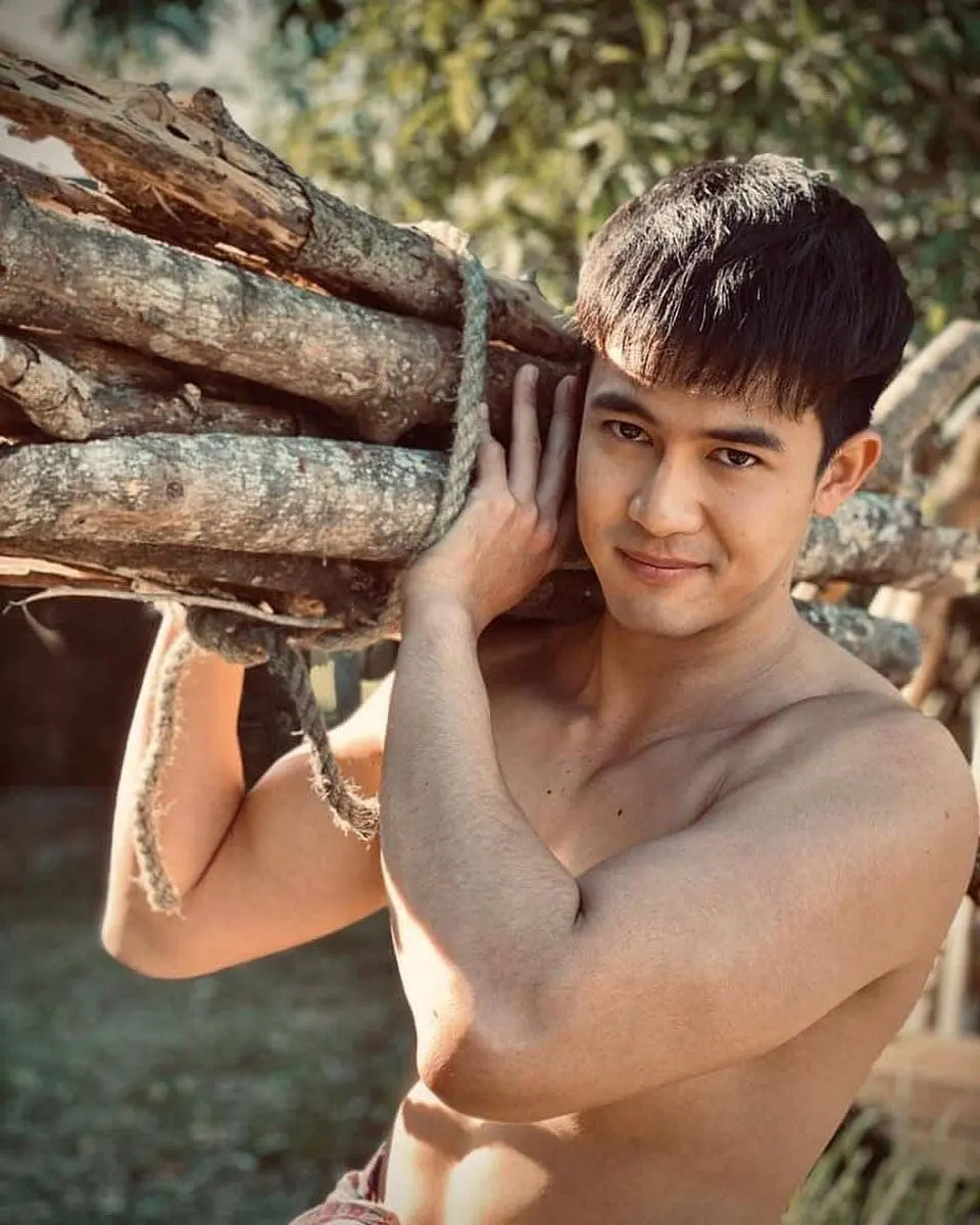 เรือนร่างสร้างน้ำ