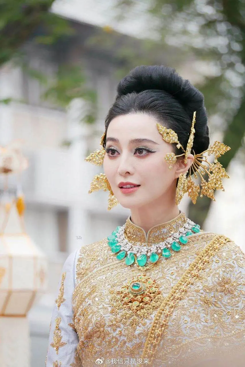 THAILAND 🇹🇭 | 'Fan Bingbing' joins the Maha Songkran procession 2024💦