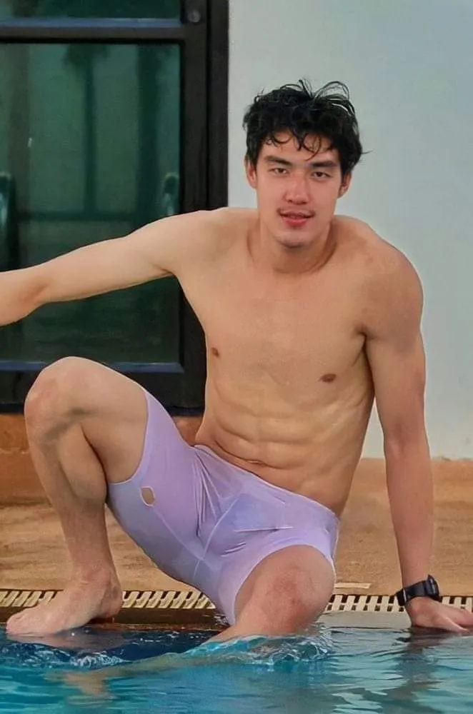 พี่หนวดเข้ม