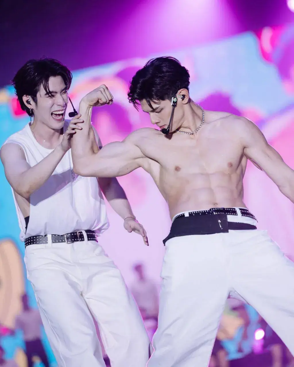 สงกรานต์สาดน้ำแตก