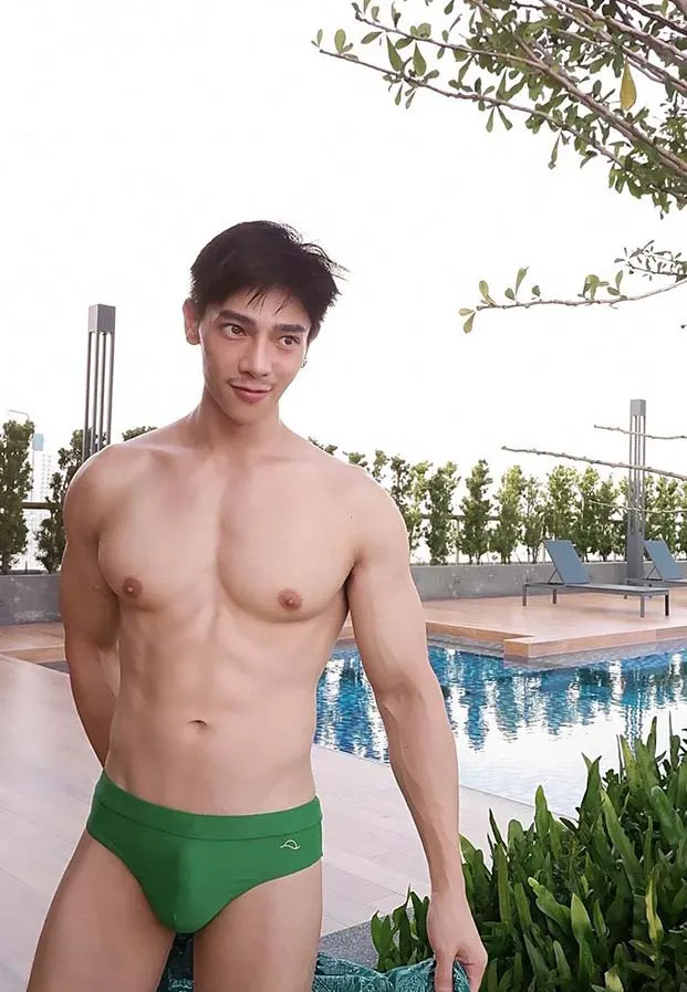 แซ่บแอบเสียว