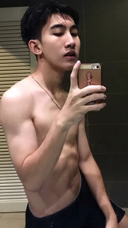 ชายล้วนอร่อย