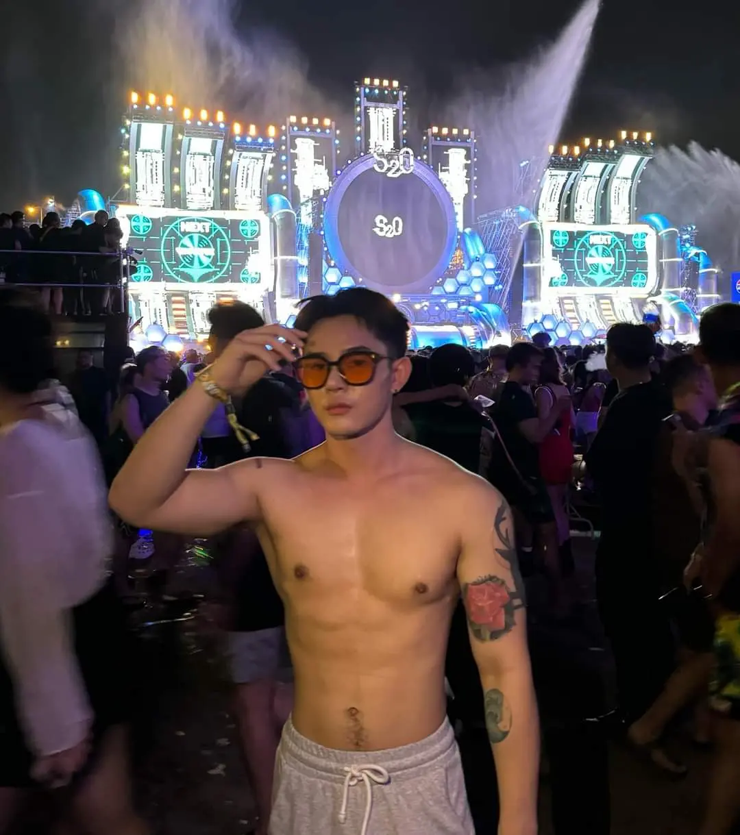 สงกรานต์​ครื้นเครง​