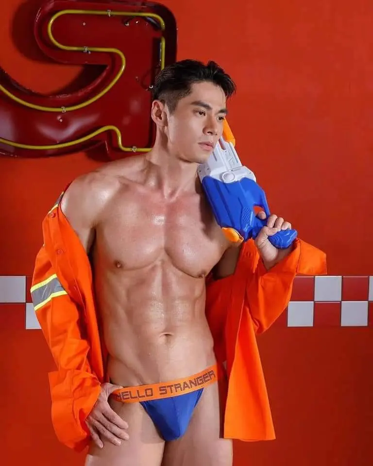สงกรานต์​ครื้นเครง​