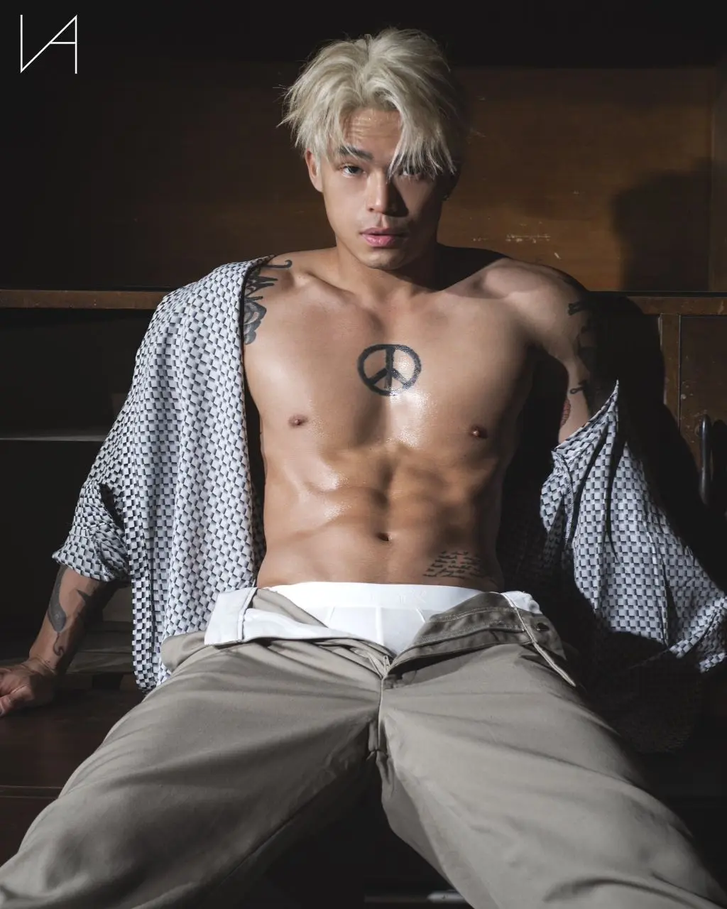 Model : xaviershih1115 and vulru0454god Photographer : vanvision photography