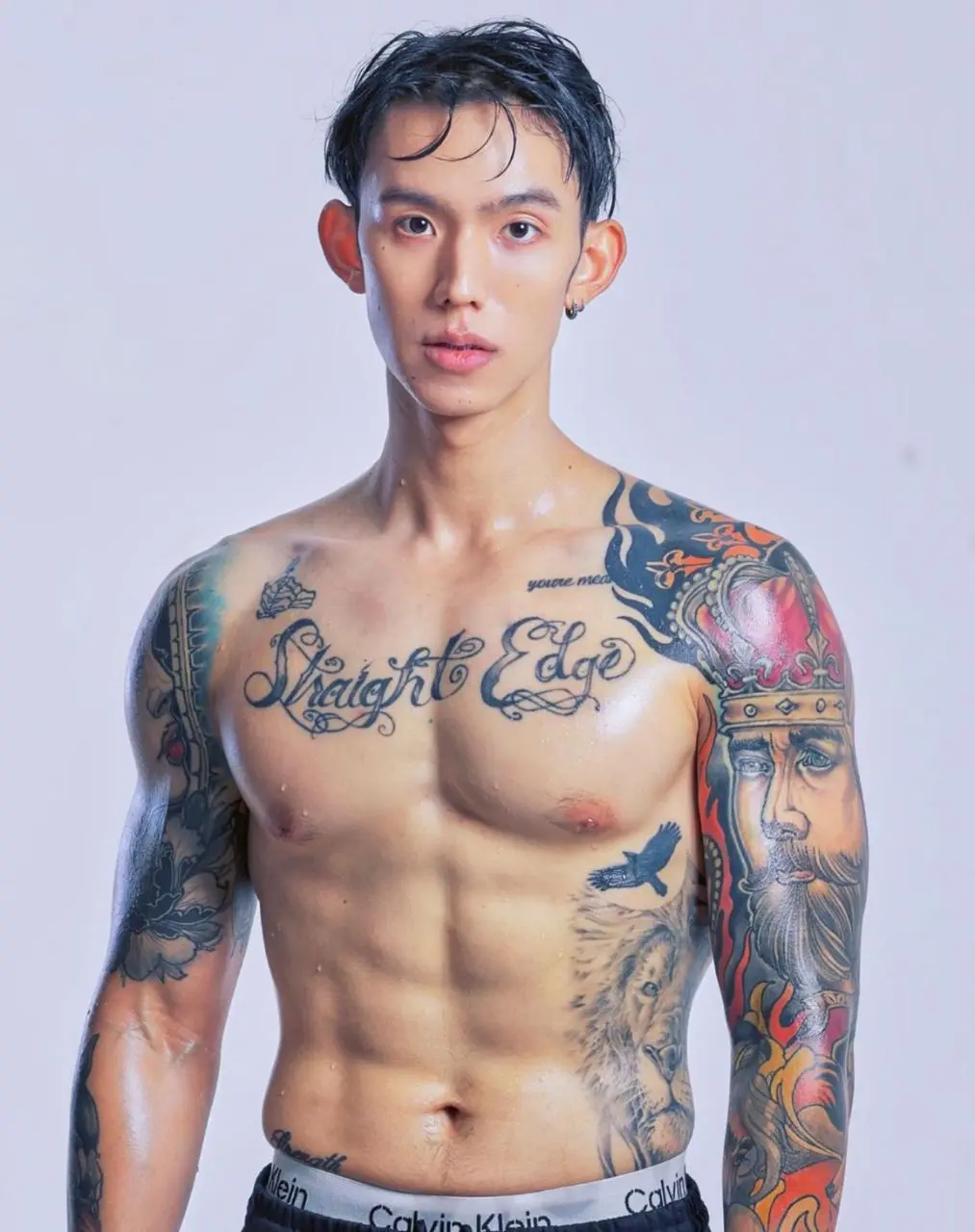 ชายแท้ ในคลิปบนเตียง ดุจ ดั่งม้าพยศ.