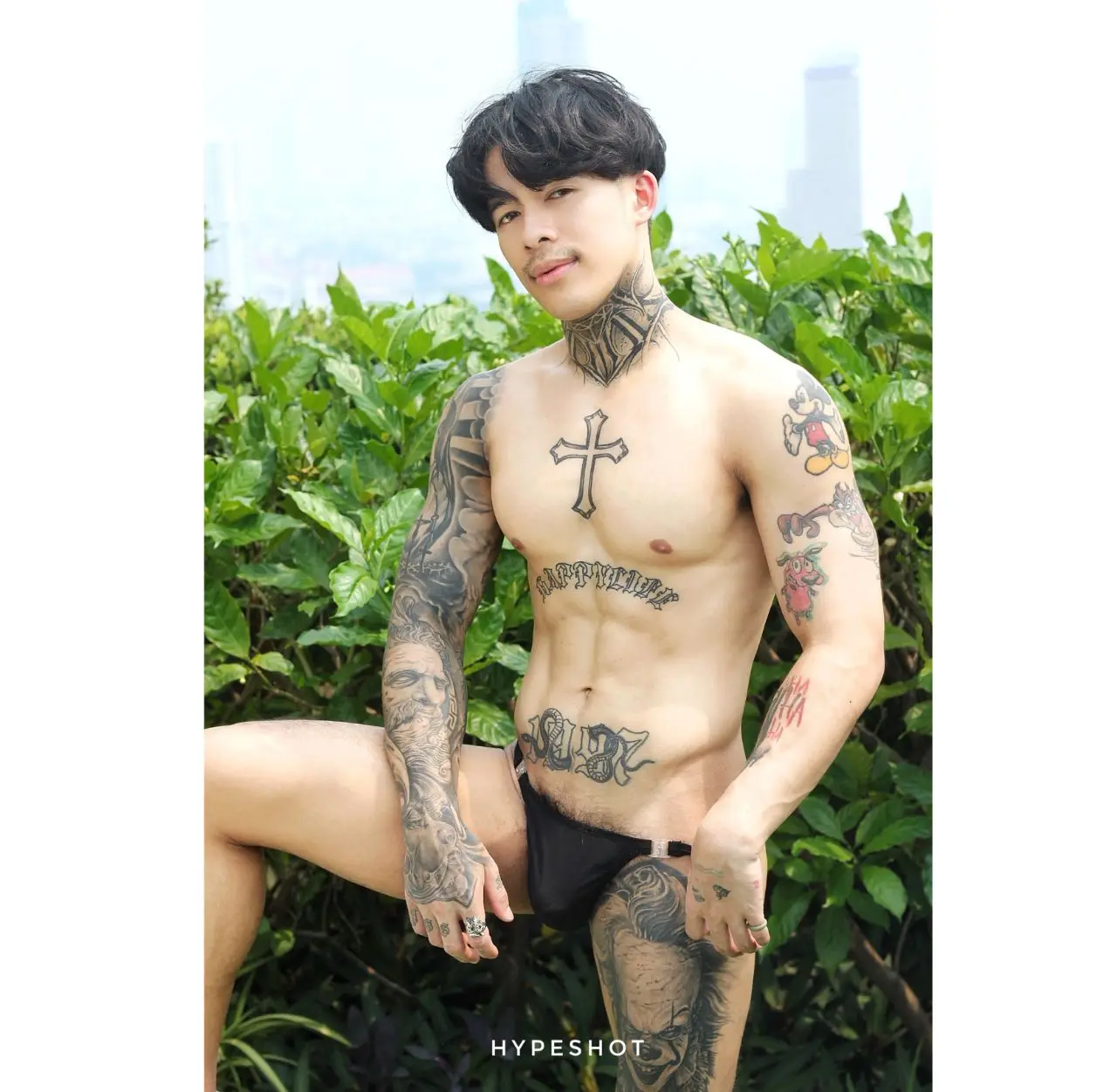 ชายแท้ ในคลิปบนเตียง ดุจ ดั่งม้าพยศ.