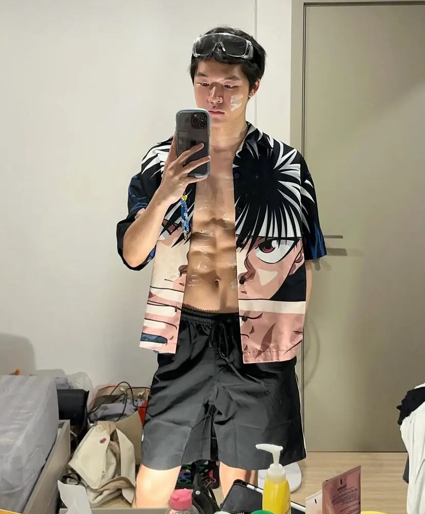 ชายฉ่ำชายไหล