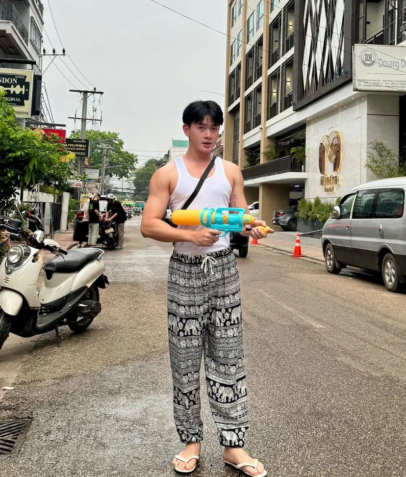 เยิ้มเยิฟ