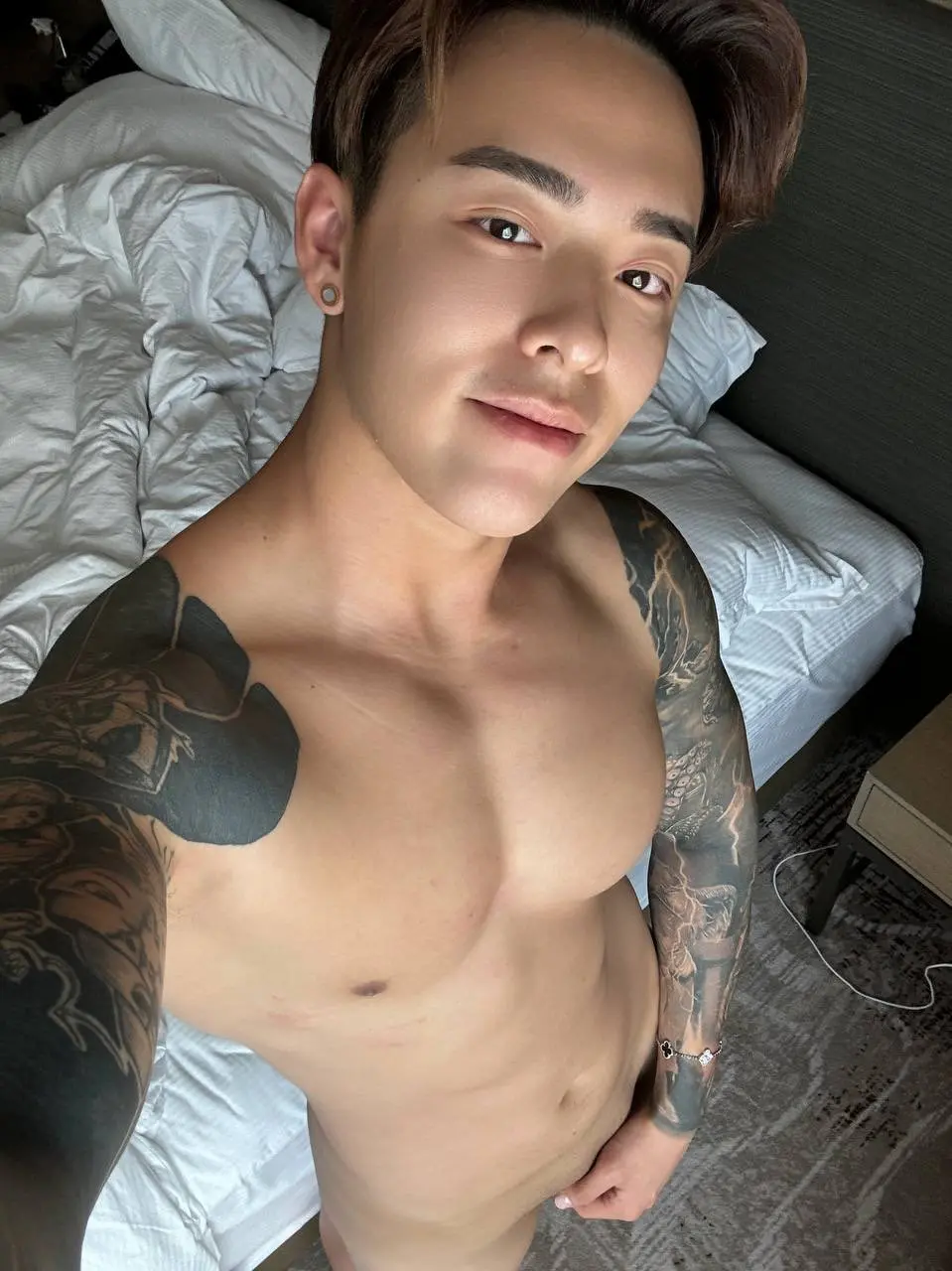หนุ่มเกาหลีเที่ยวสงกรานต์.