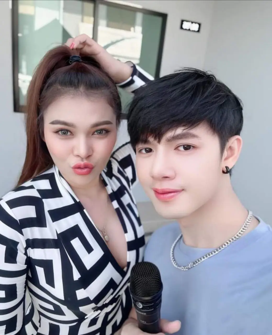 พระเอกหมอลำ อิสานลำซิ่ง FB.Umnaj Boonaon