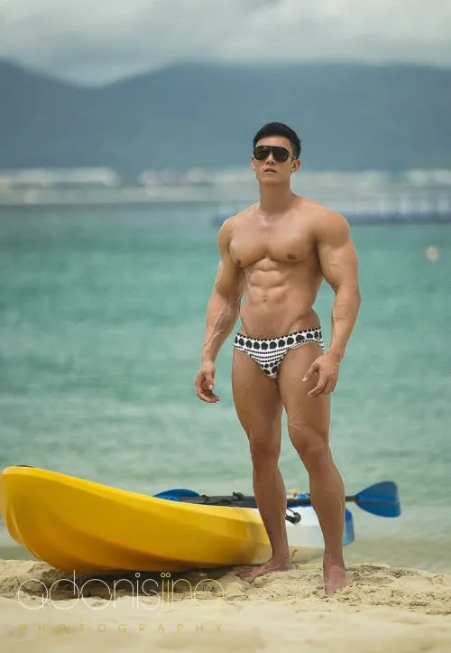 หล่อล่ำ หนุ่มจีน ..