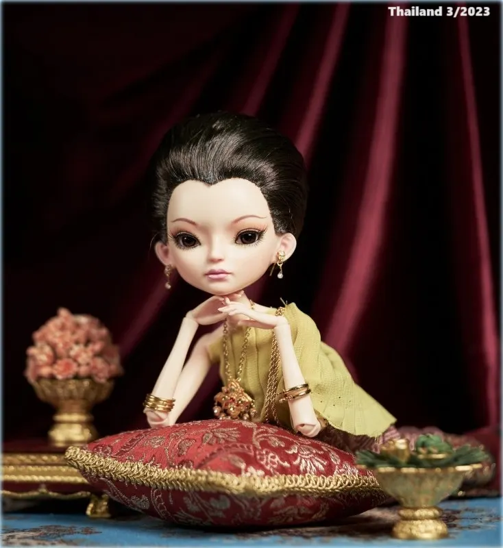 Doll in Thai Costume 🇹🇭