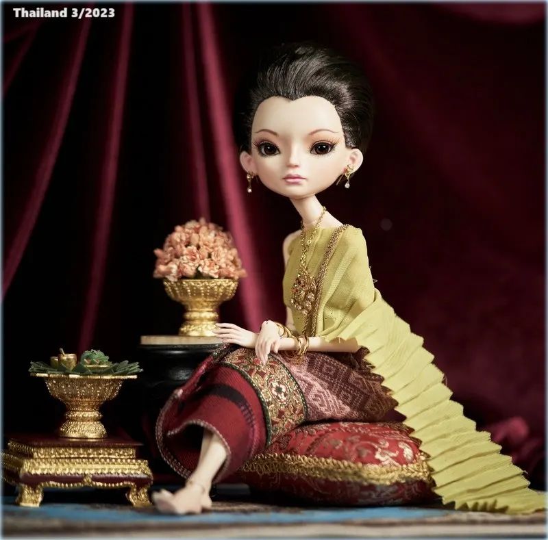 Doll in Thai Costume 🇹🇭