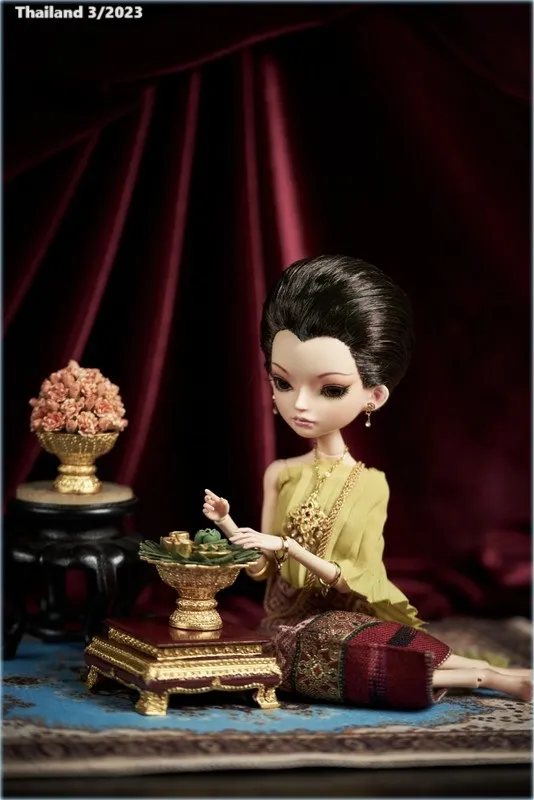 Doll in Thai Costume 🇹🇭