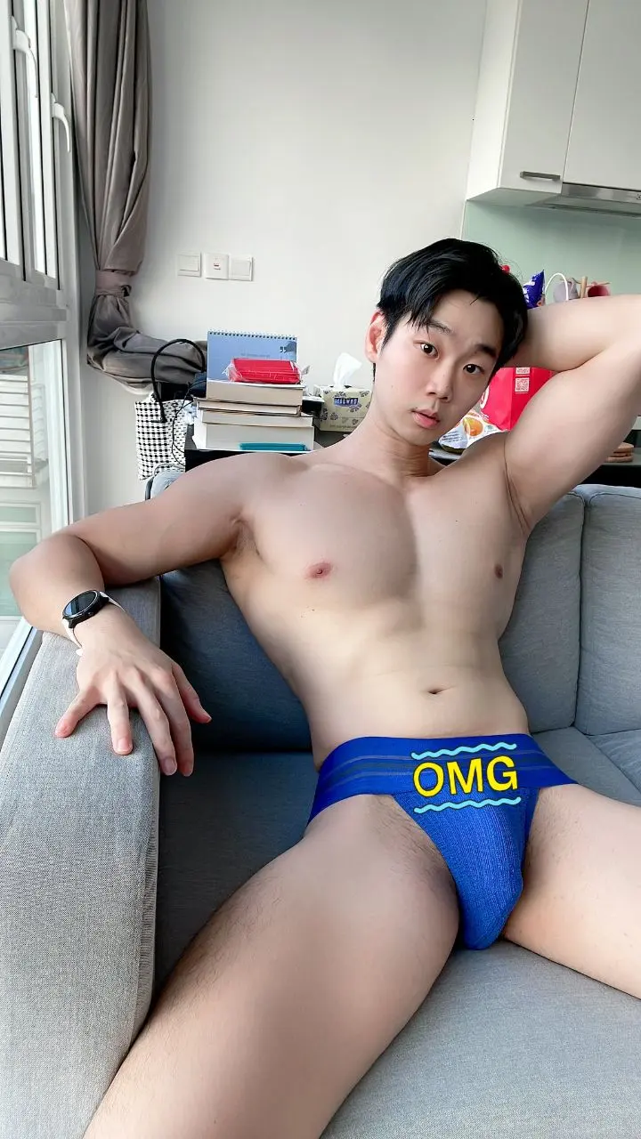 ขาวหล่อล่ำ เกาหลี.
