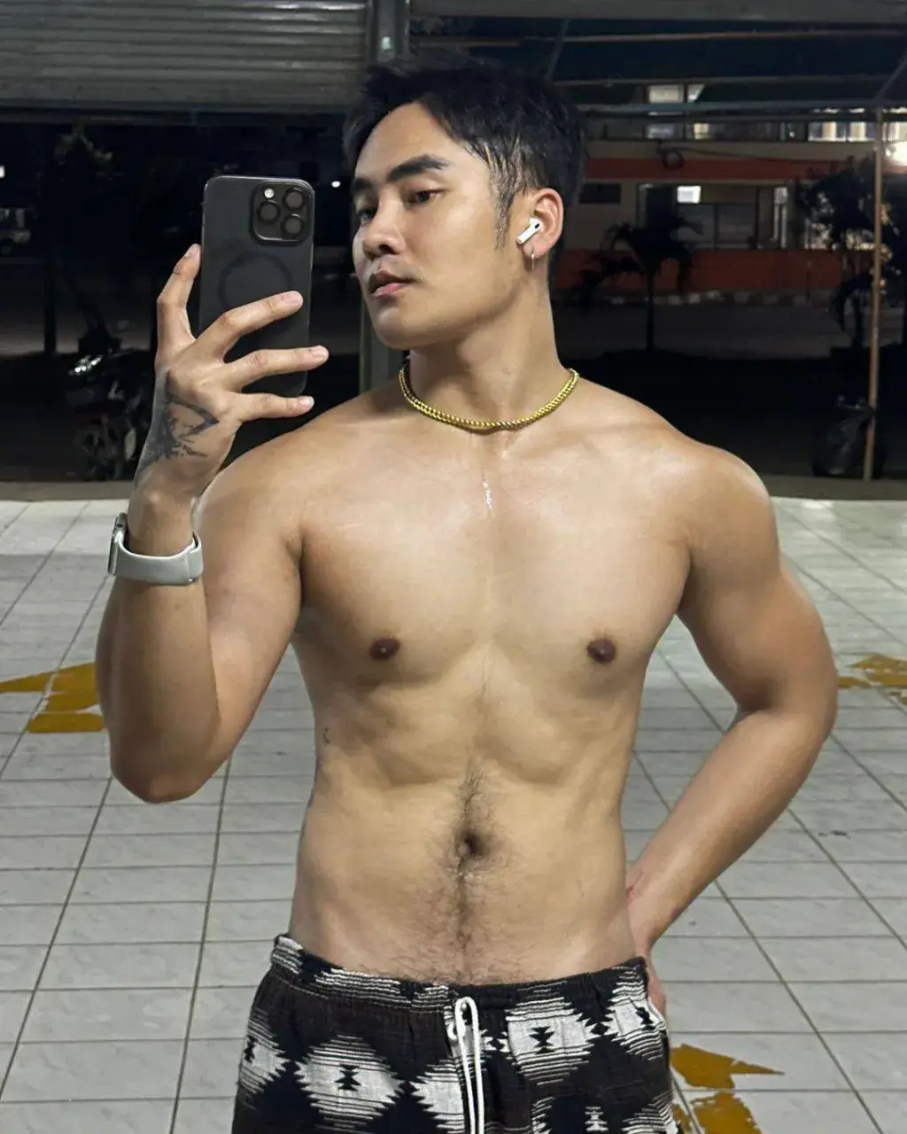 ยิ่งร้อนยิ่งน่ารัก