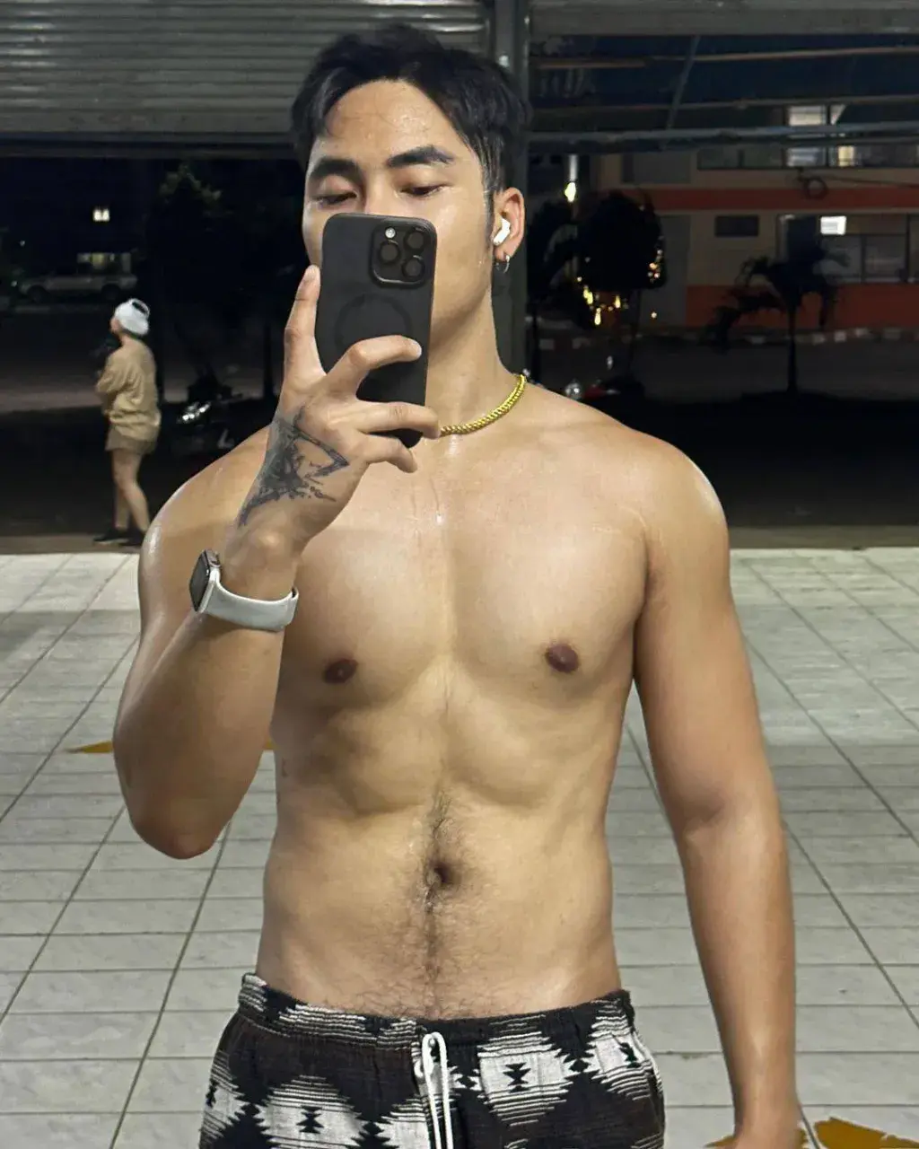ยิ่งร้อนยิ่งน่ารัก