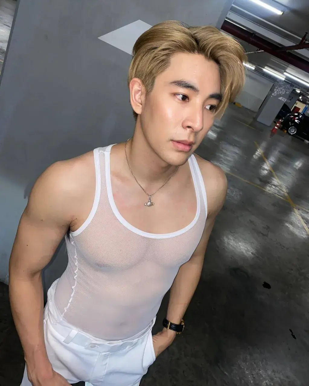 กล้ามน่ากัดมาก บรรดาสามี