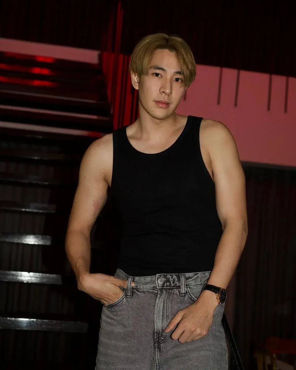 กล้ามน่ากัดมาก บรรดาสามี