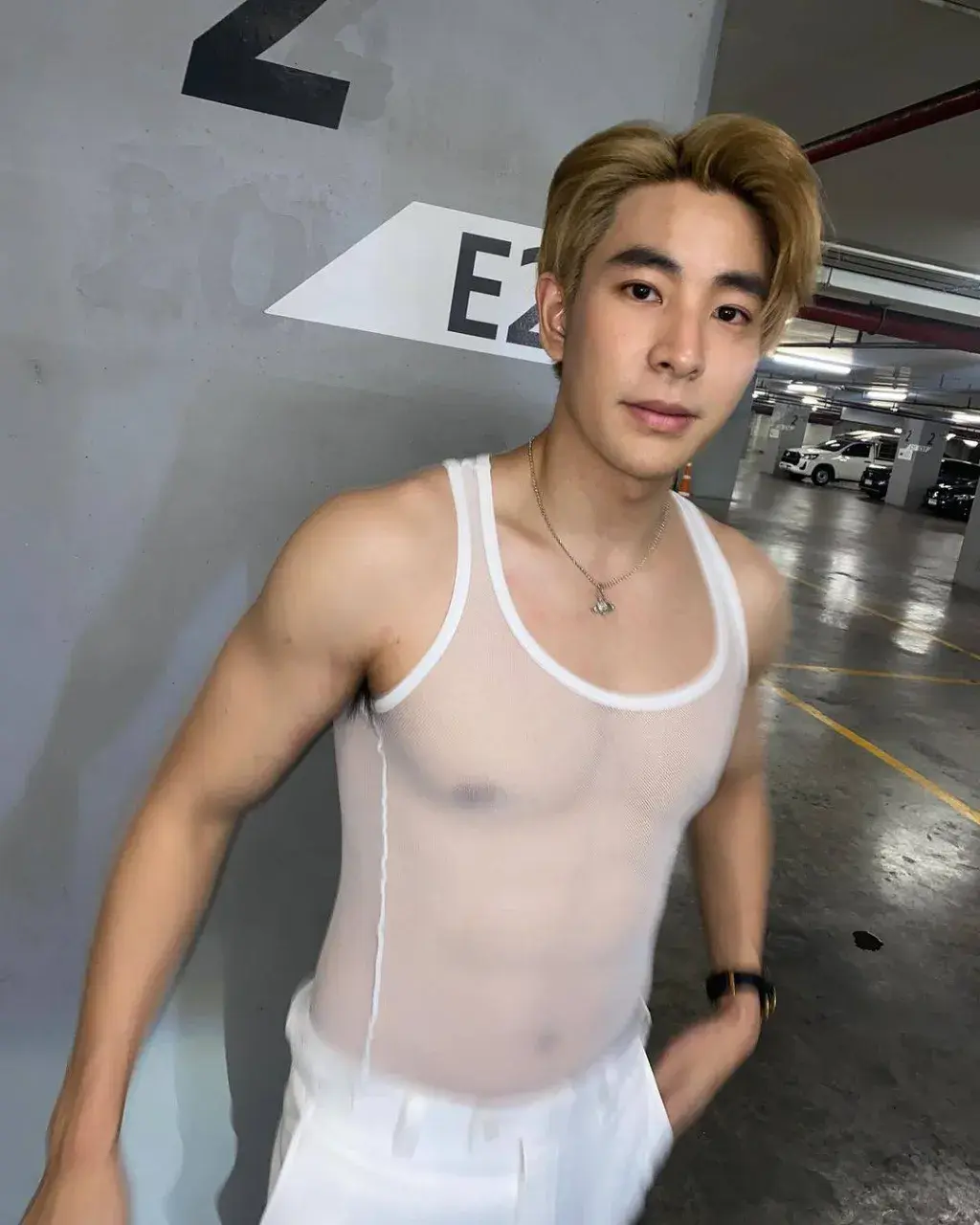 กล้ามน่ากัดมาก บรรดาสามี