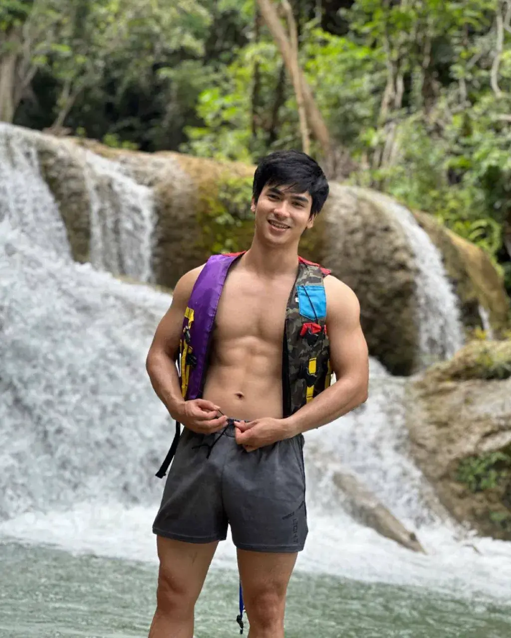 อยากโดนกระบอกล่างจัง