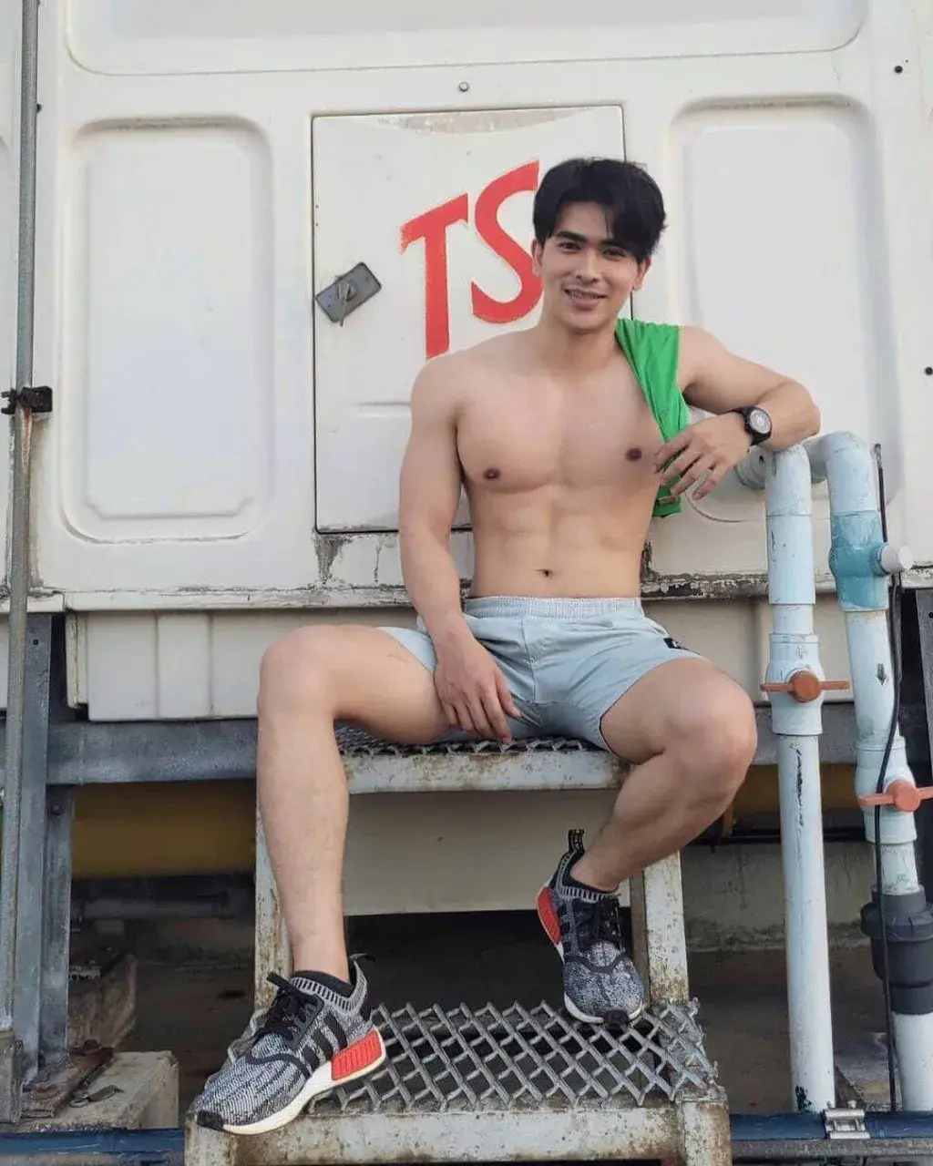 คลังเก็บไว้จิ้ม