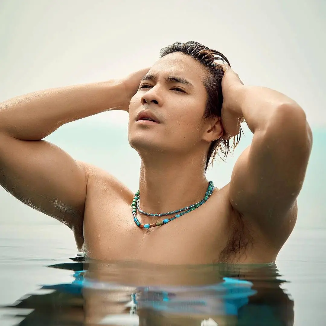 พระเอกมาดเข้ม
