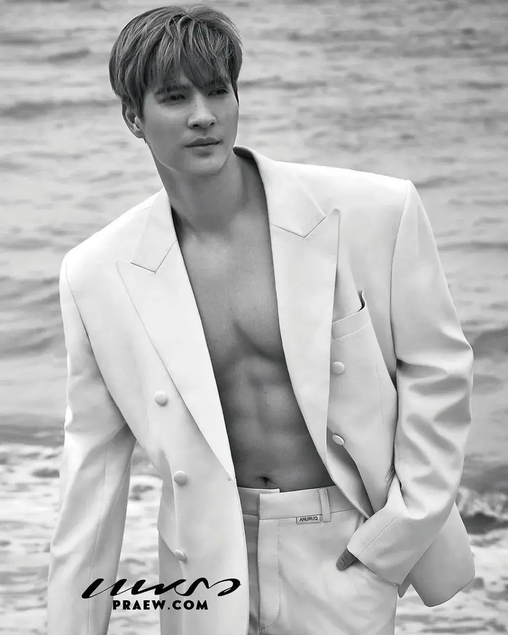 พระเอกมาดเข้ม