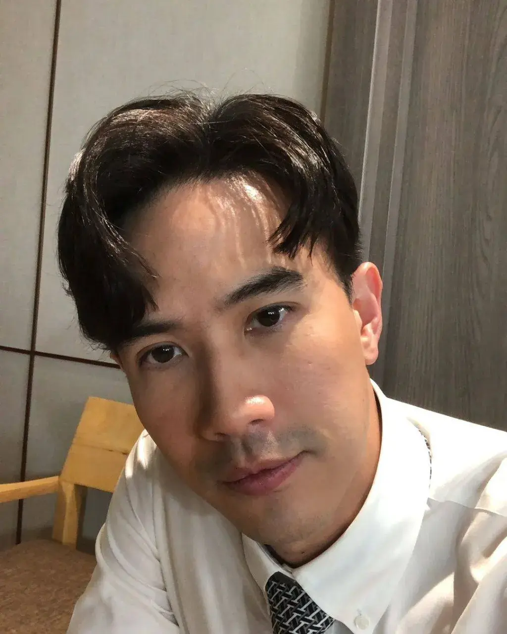 พระเอกมาดเข้ม