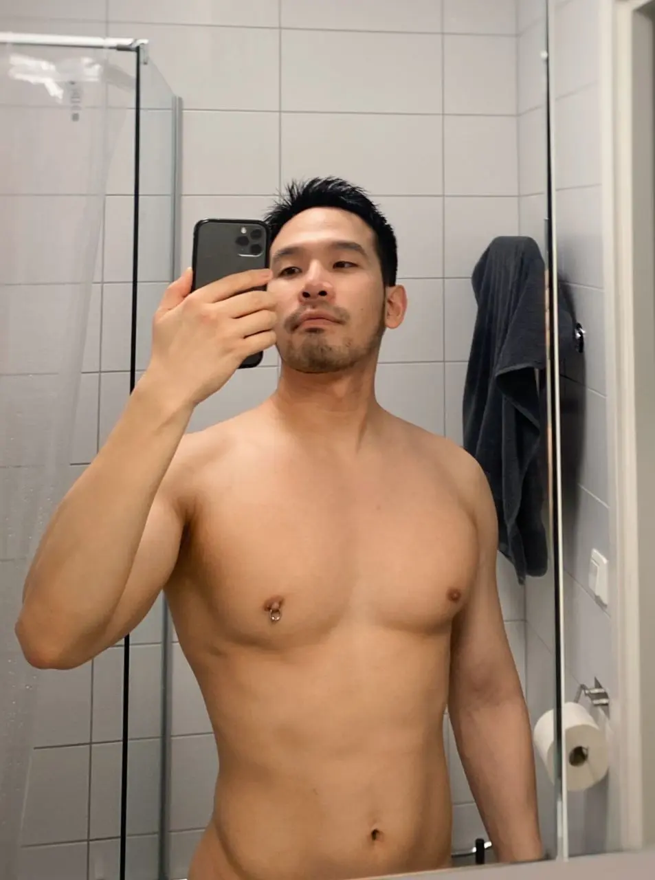 ถ่ายเอง ฟินเอง เสดเอง.