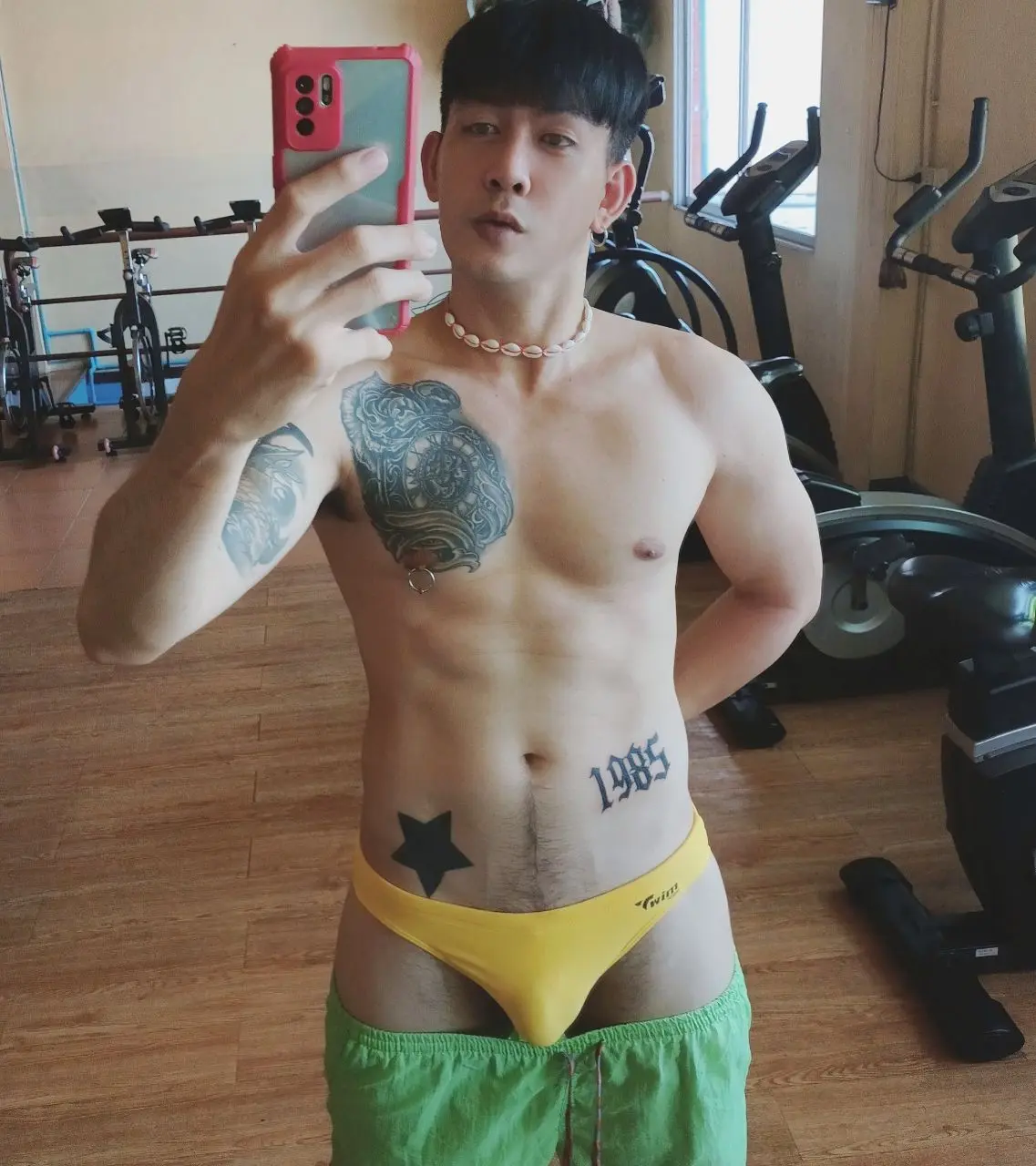 นายแบบน้ำหอม กามาสุตรา tw./@maggiephakin