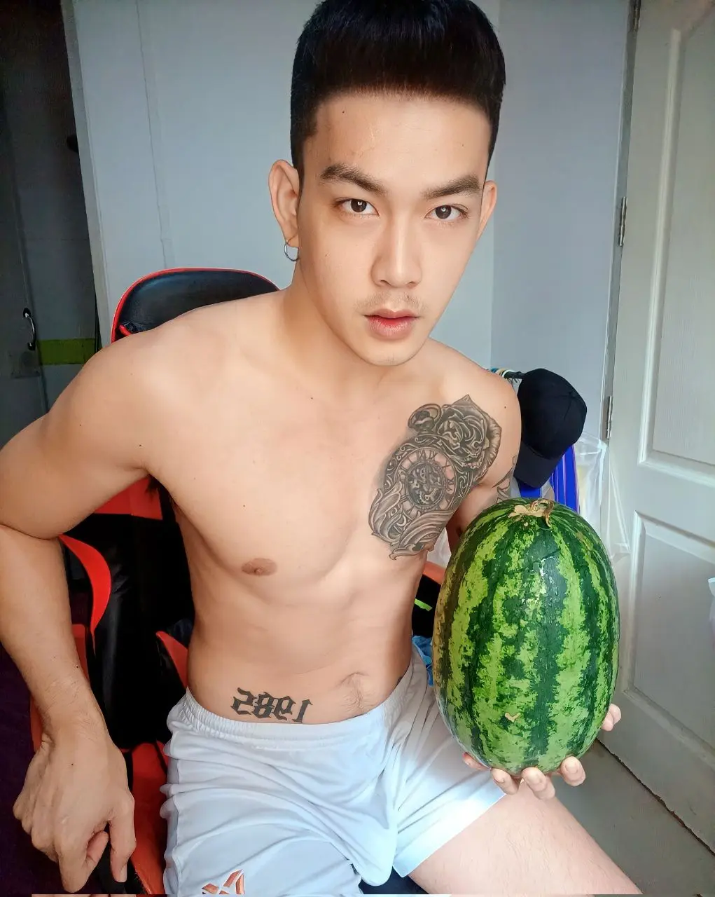 นายแบบน้ำหอม กามาสุตรา tw./@maggiephakin