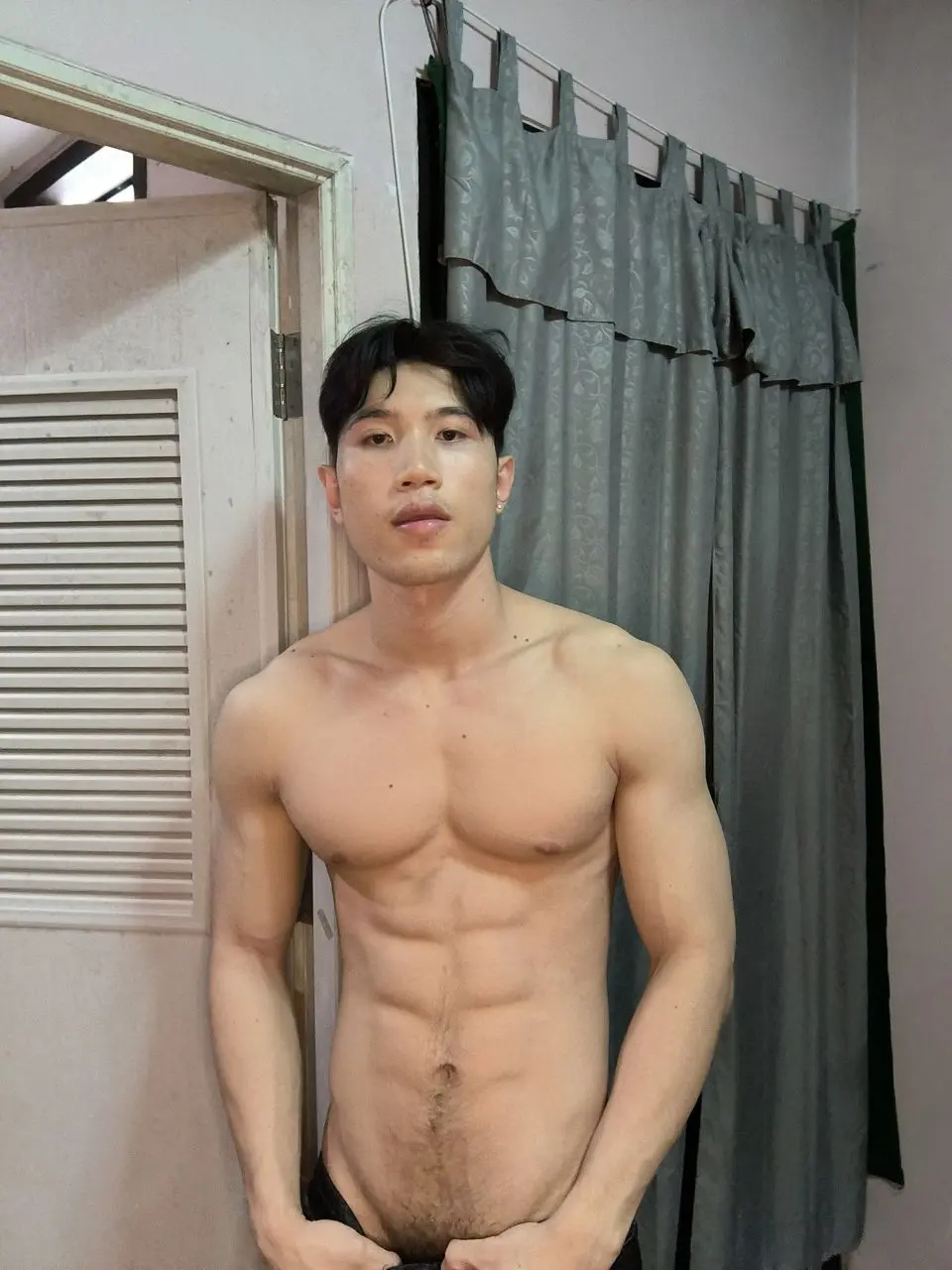 อากาศร้อนๆ ก็ต้องอาบน้ำครับ