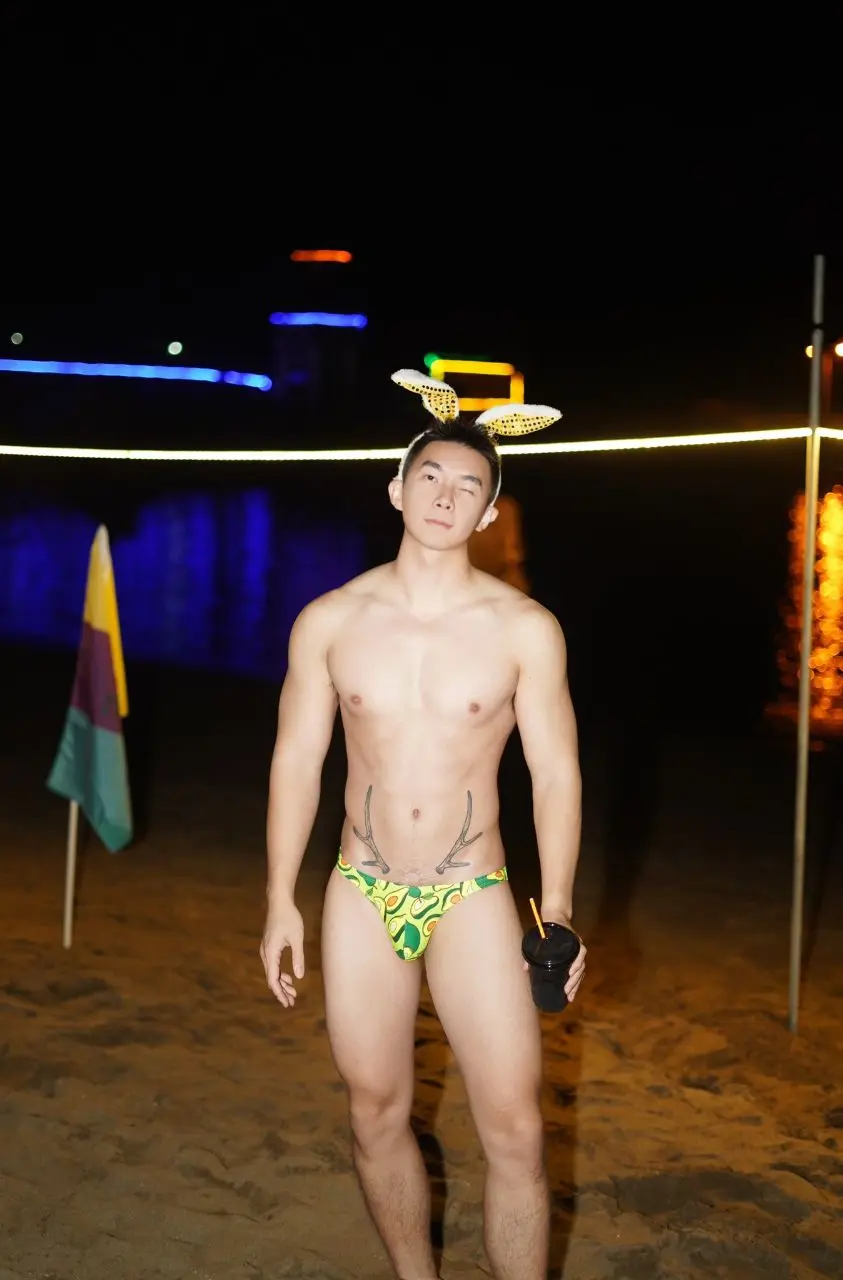 สีชมพูดูมันสดใส น่าสดใส..มันๆ