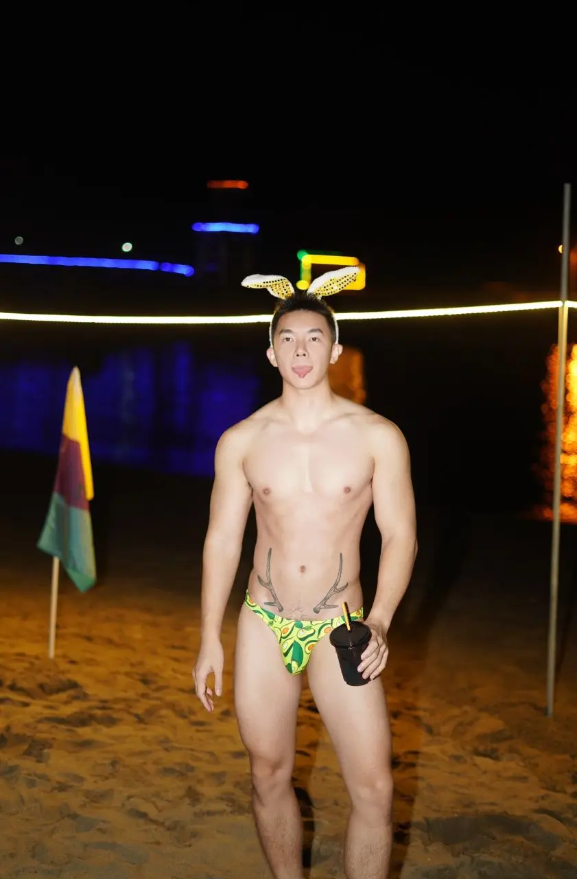 สีชมพูดูมันสดใส น่าสดใส..มันๆ