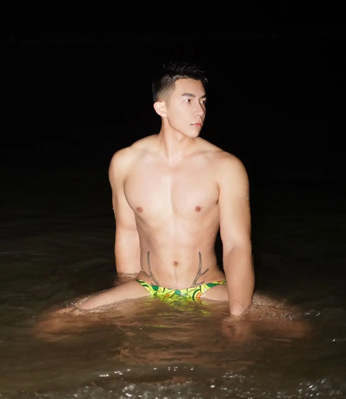 สีชมพูดูมันสดใส น่าสดใส..มันๆ