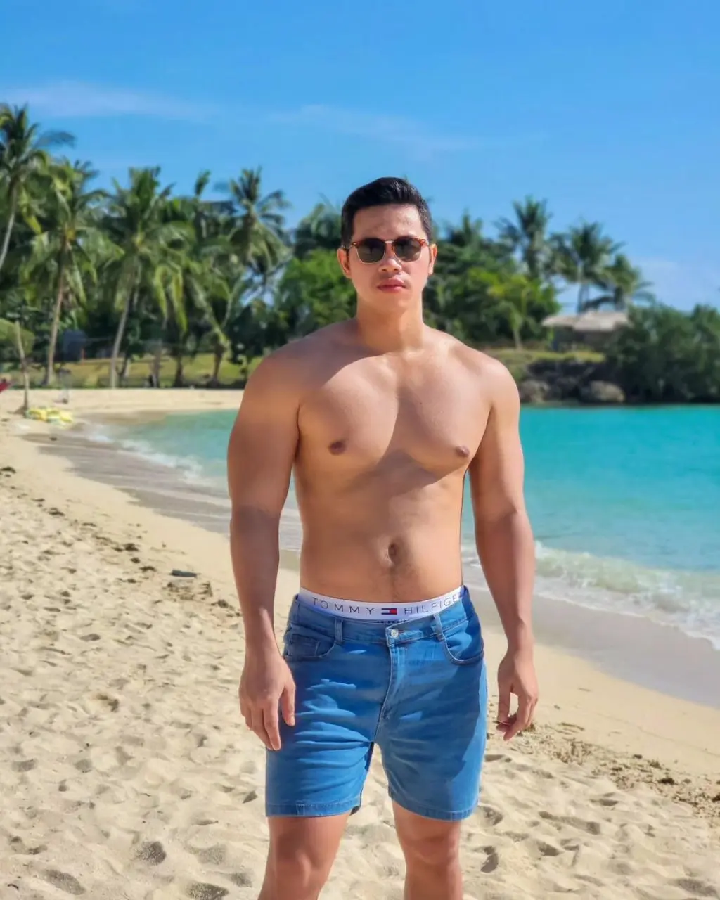 หล่อล่ำหมี หนุ่มฟิลิปปินส์