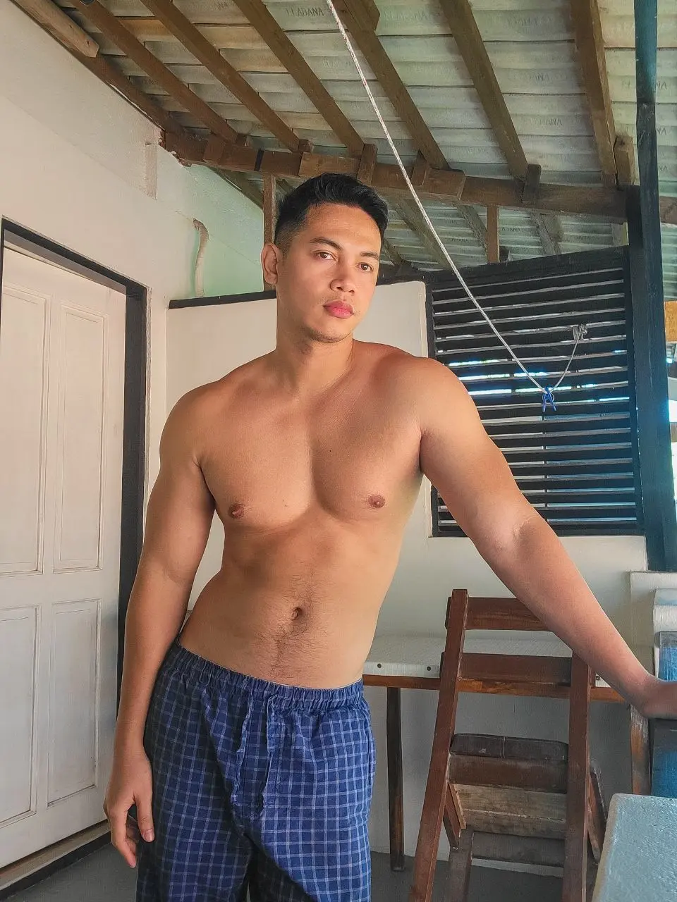 หล่อล่ำหมี หนุ่มฟิลิปปินส์