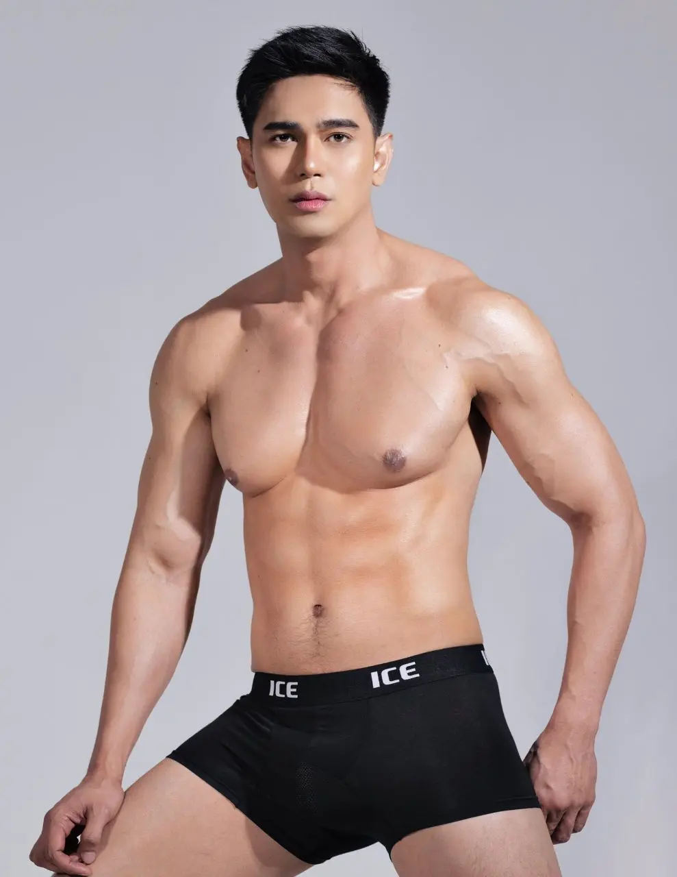 ถ่ายแบบ สุภาพ ฟิลิปปินส์โชว์ไม่มาก