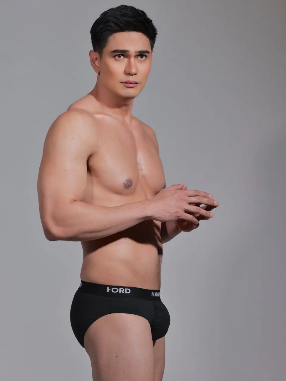 ถ่ายแบบ สุภาพ ฟิลิปปินส์โชว์ไม่มาก