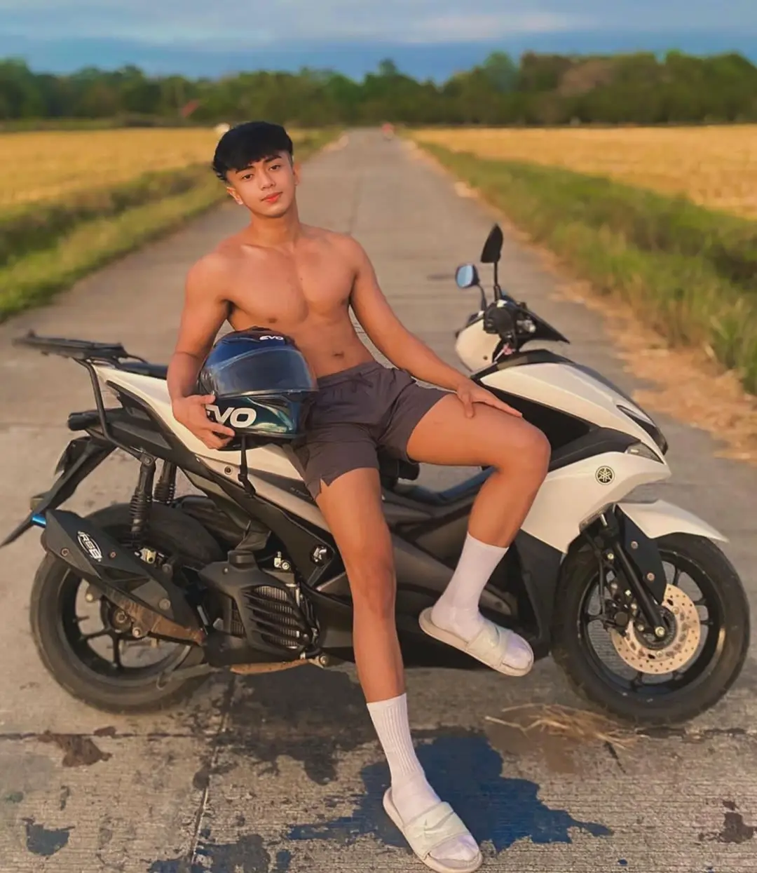ไปแว้นกัน