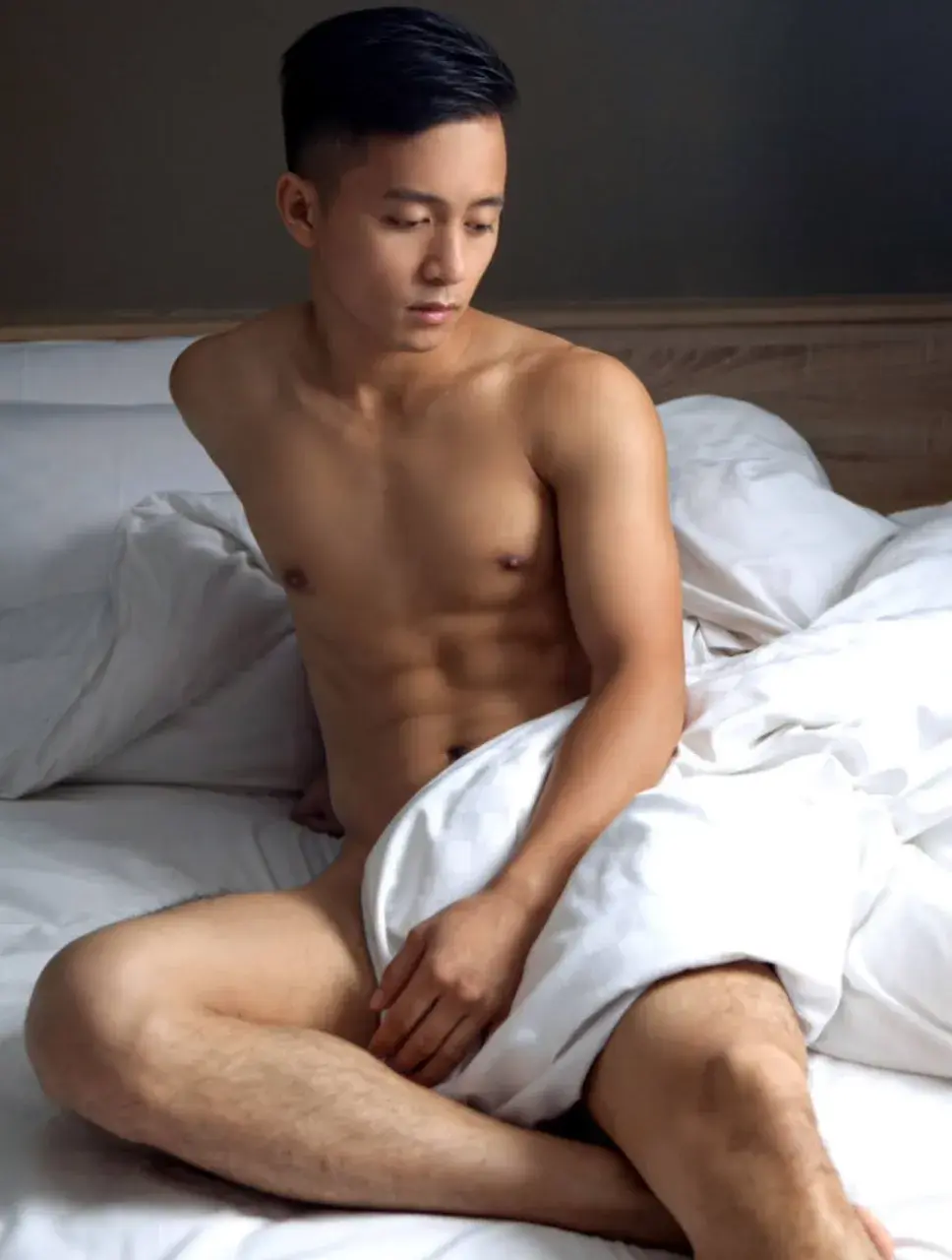 หนุ่มหล่อขึ้นปก 1192.1