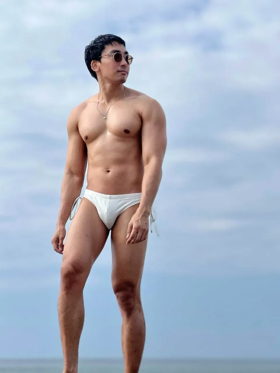 หนุ่มหล่อขึ้นปก 1194